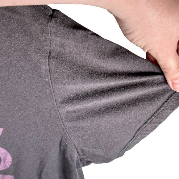 3/$20 The Beatles Women's Large Black Pastel Gradiant Abbey Road S/S Shirt - Picture 7 of 8